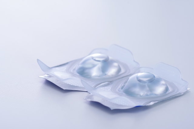 コンタクトレンズ コンビニ 売ってる