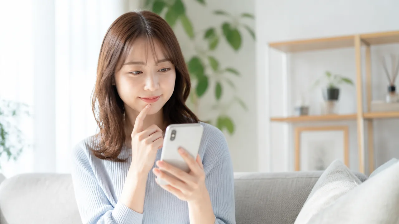 敬語になったりタメ口になったりする女性の心理|距離感が変わる理由